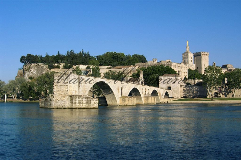 house 10 rooms for sale on AVIGNON (84000)