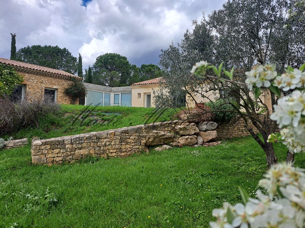 maison contemporaine 7 pièces en vente sur UZES (30700)