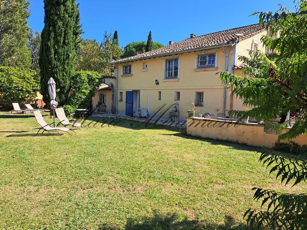 mas 7 pièces en vente sur AVIGNON (84000)